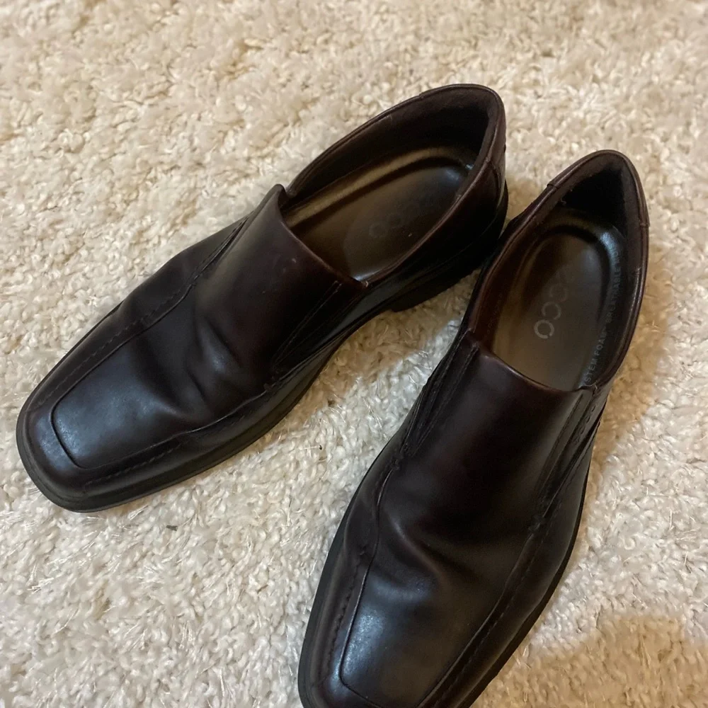 Ecco genuine, leather men’s dress shoes